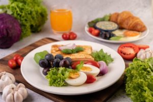 makanan untuk penderita asam urat